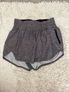 Lululemon shorts size 4